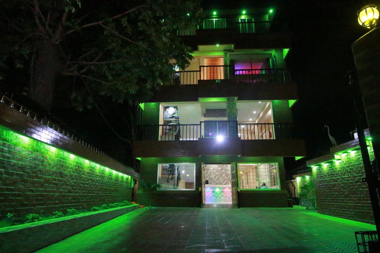 Little Rangpur Inn Екстер'єр фото