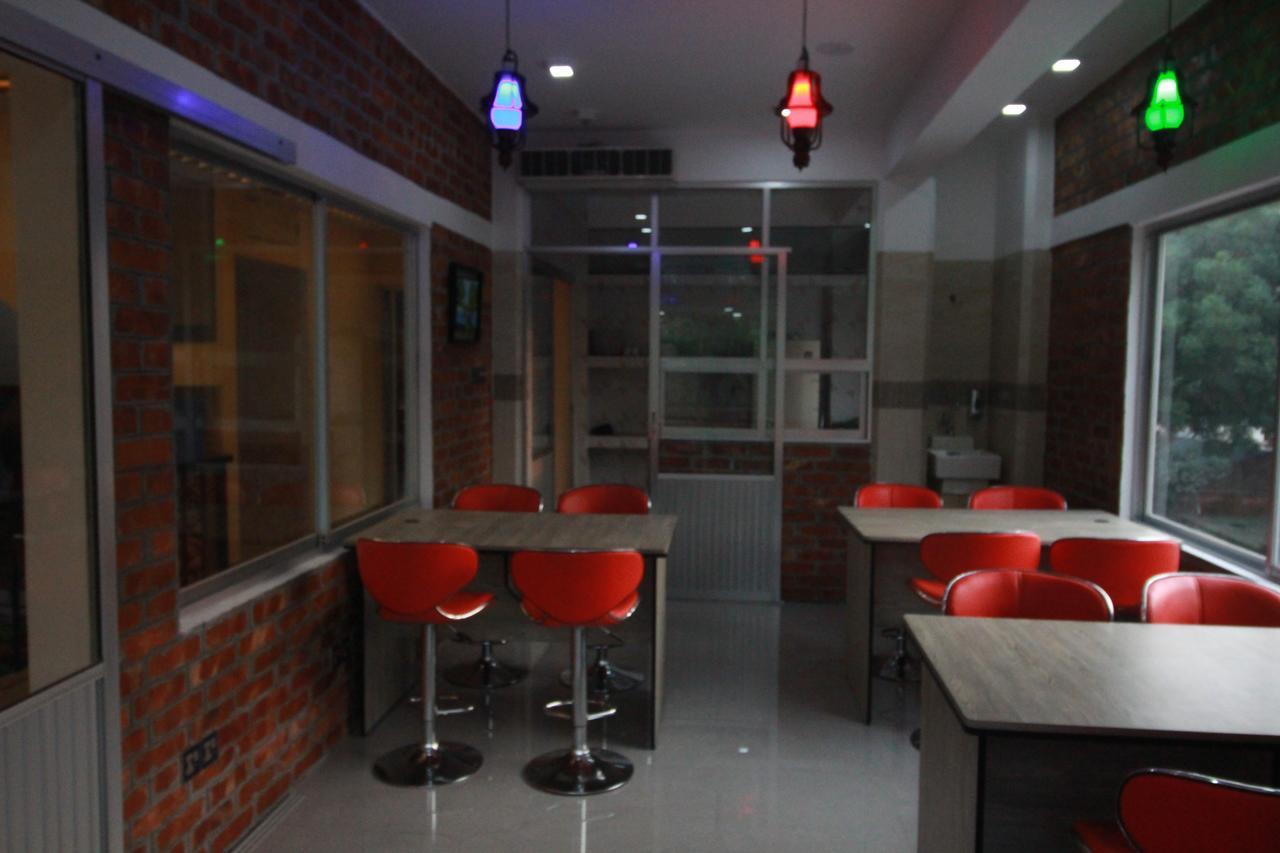 Little Rangpur Inn Екстер'єр фото